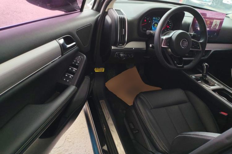 Used BYD Tang 2018 2.0T Automatic SmartConnect Luxury Edition 5 Seats China V Standard