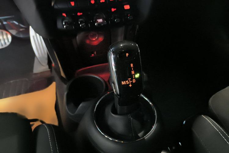 Used  MINI 2020 1.5T COOPER Racing Driver
