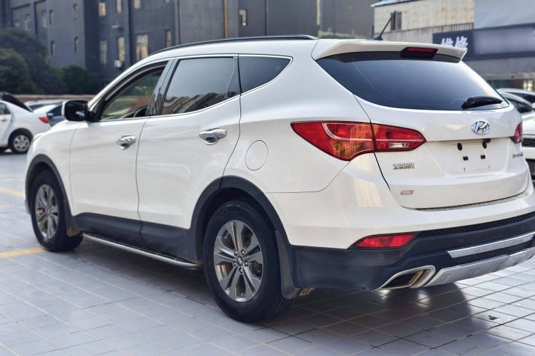 Used Hyundai Santa Fe 2013 2.4L Automatic 2WD Comfort Edition
