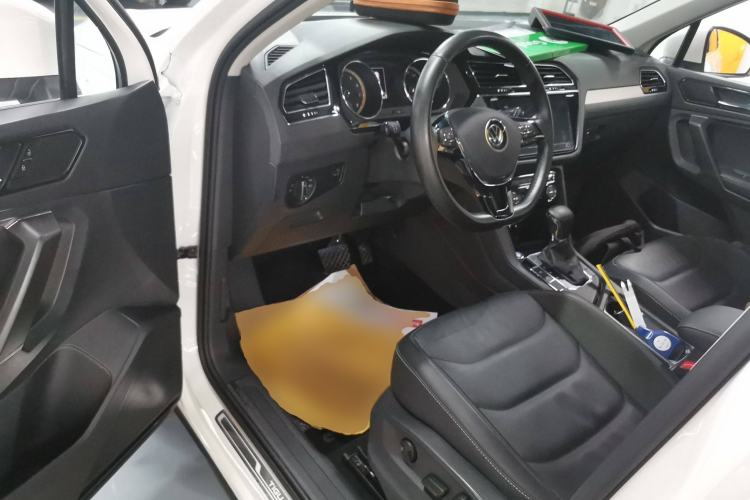 Used Volkswagen Tiguan L 2021 330TSI Automatic Two-Wheel Drive Smart Edition
