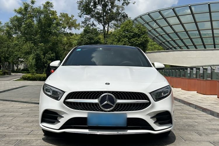 Used Mercedes-Benz A-Class 2020 Restyled A 200 L Sport Sedan Fashion Version
