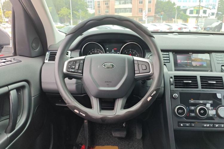 Used Land Rover Discovery Sport 2018 240 PS PURE Edition