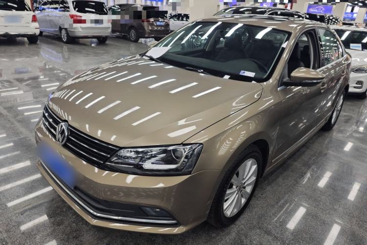 Used Volkswagen Sagitar 2015 230TSI Automatic Comfort Version