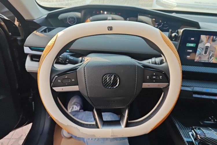 Used Changan UNI-V iDD 2023 Zhidian iDD 1.5T 113km Smart & Fun Version (Rapid Edition)