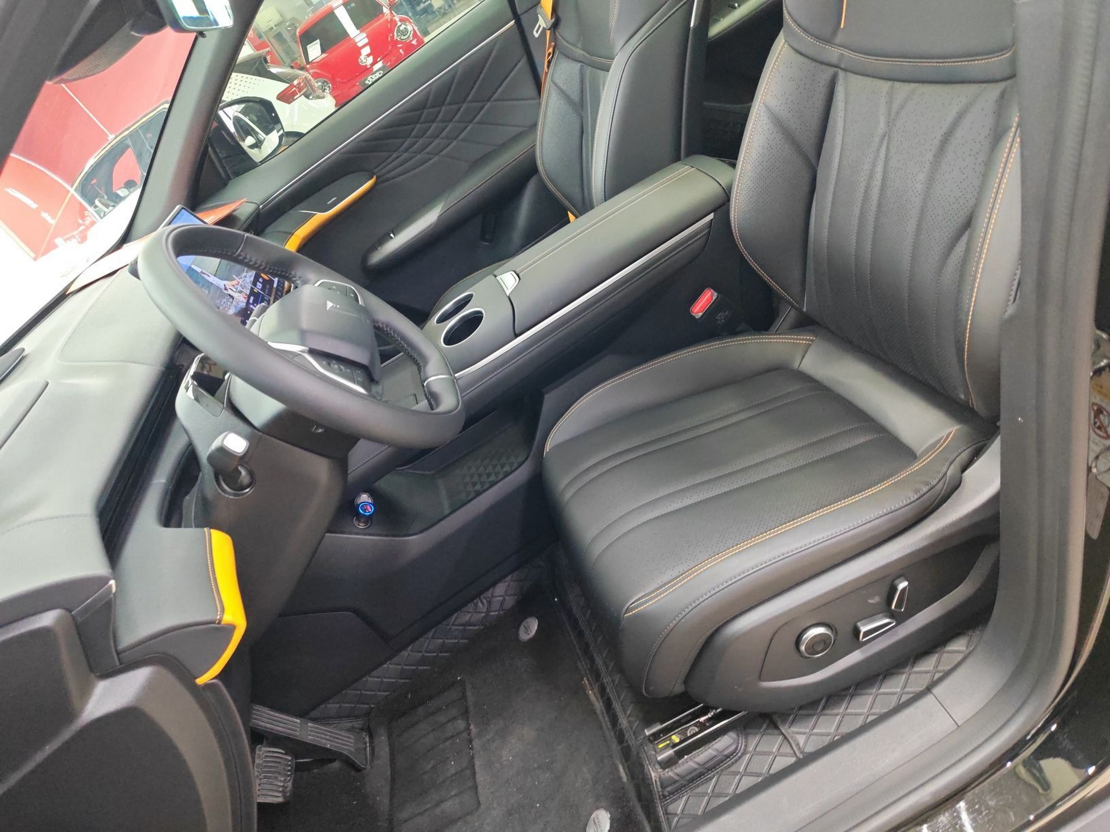 Переднее сиденье в автомобиле