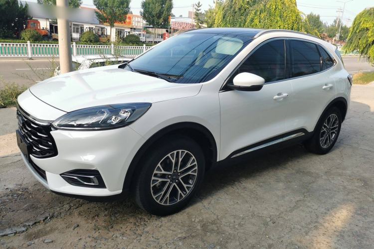 Used Ford Escape 2020 EcoBoost 245 Two-Wheel-Drive Titanium Edition
