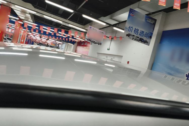 Used Jinbei Grace 2016 2.0L Classic Edition Luxury Short-Wheelbase 7-Seater
