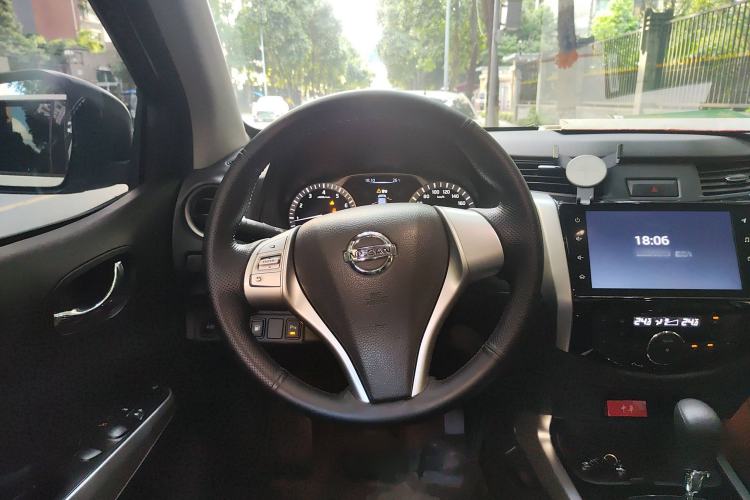 Used Nissan Terra 2020 2.5L XL Upper Automatic Two-Wheel Drive Luxury Edition
