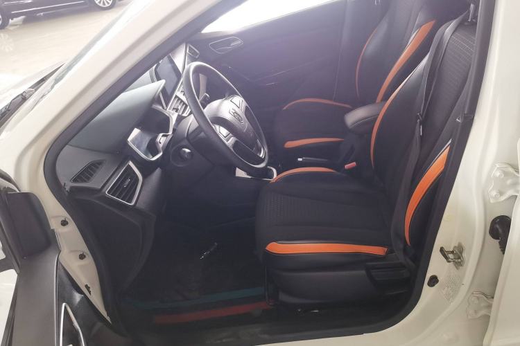 Used Baojun 310 2016 1.2L Manual Fashionable Edition
