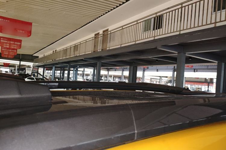 Used  G318 2025 Worry-Free Cross-Country Edition Four-Wheel Drive Distant Mountains Version
