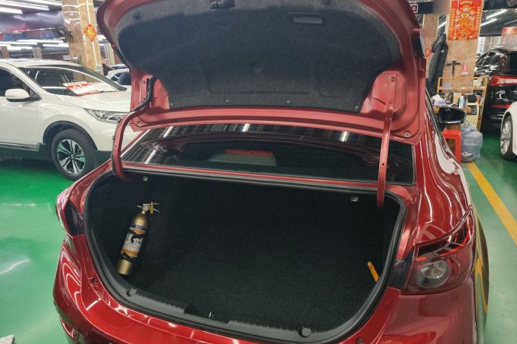 Used Mazda Mazda 3 Axela 2016 Sedan 1.5L Automatic Comfort Model
