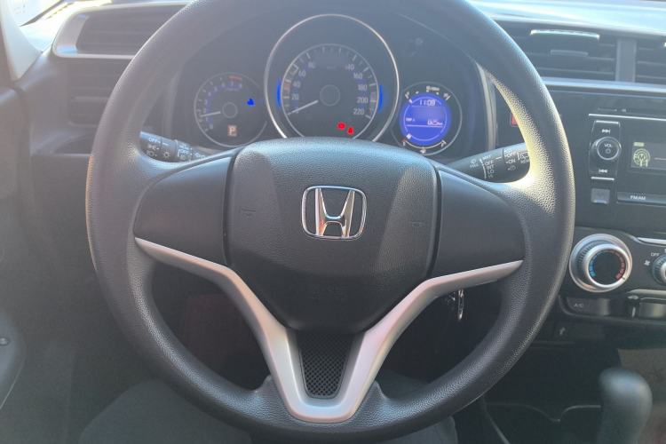 Used Honda Fit 2014 1.5L SE CVT Fashion Model
