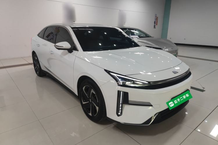 Used  L6 2024 125km PLUS Dragon Edition
