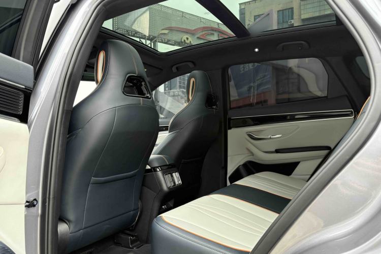 Used BYD Song PLUS New Energy 2024 HONOR Edition DM-i 110km Flagship Model
