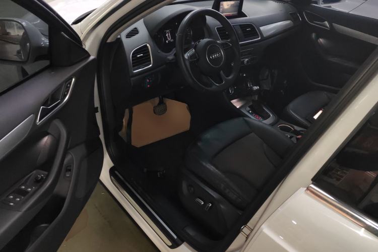 Used Audi Q3 2017 30 TFSI Fashion Model
