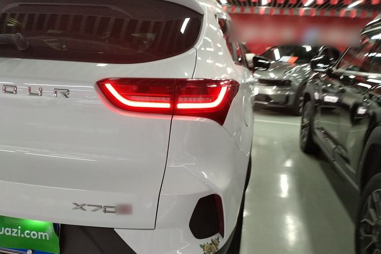 Used JETOUR X70S 2023 1.5T DCT Glory Edition 7-Seater