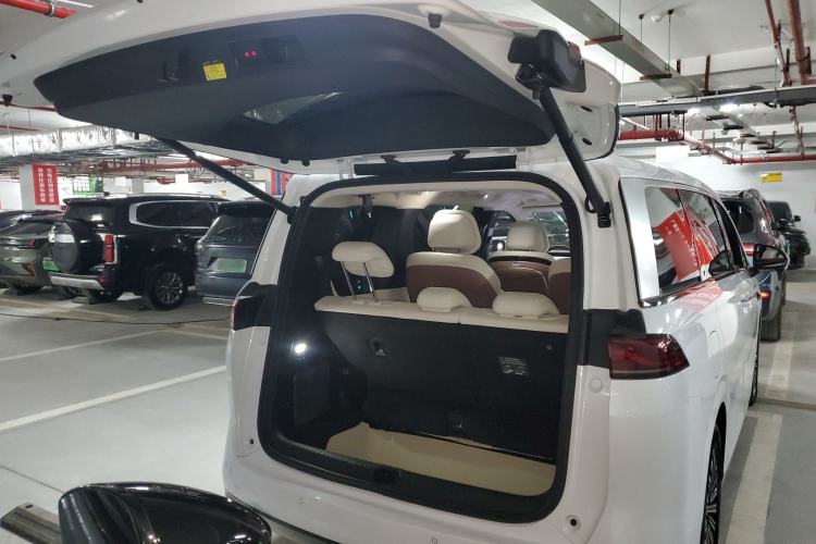 Used BYD Xia 2025 DM-i 1.5T 180km Excellence Model
