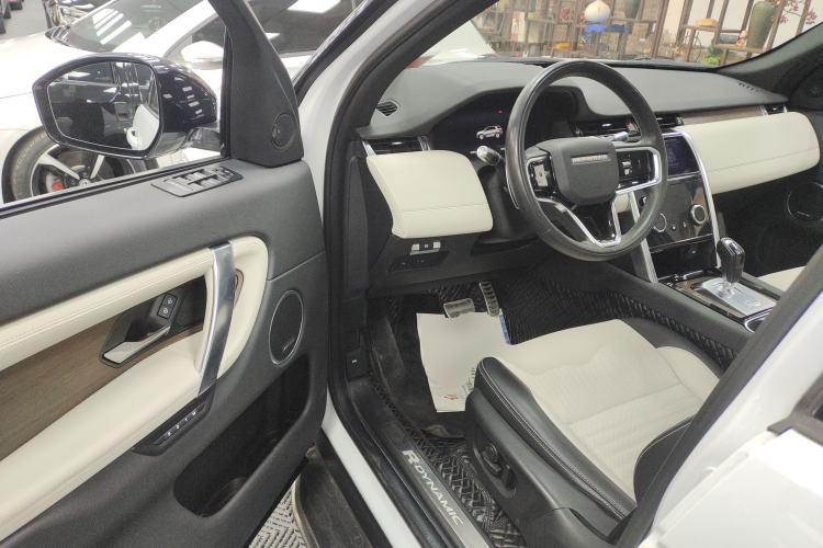 Used Land Rover Discovery Sport 2022 Restyled 249 PS R-Dynamic SE Performance Tech Edition 5 Seats
