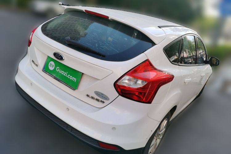 Used Ford Focus 2012 Hatchback 1.6L Manual Comfort Model
