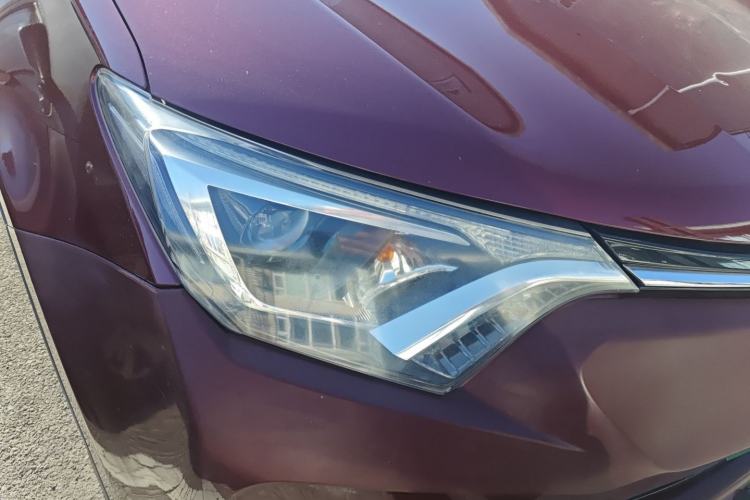 Used Toyota RAV4 2016 2.0L CVT Two-Wheel Drive Comfort Edition China V Standard
