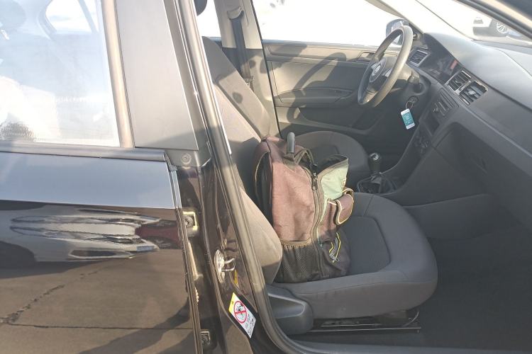 Used Volkswagen Santana 2013 1.4L Manual Fashion Edition