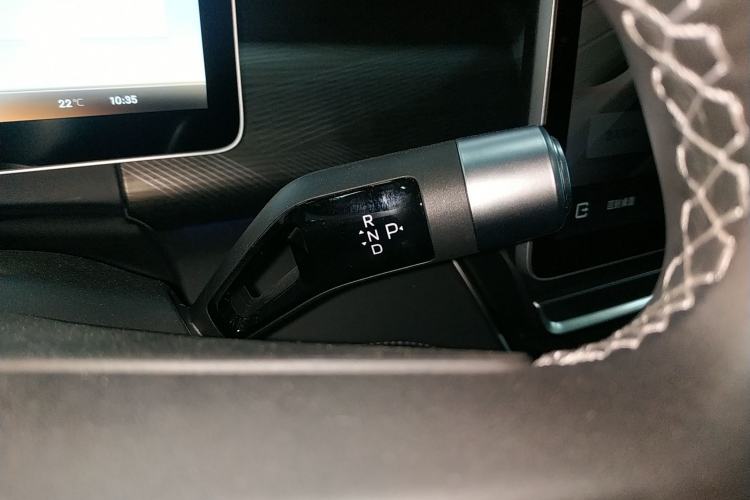 Used  LEVC L380 2024 100 kWh 6-Seater Two-Wheel Drive Air
