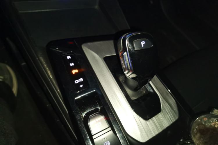 Used MG 5 2021 Revised 300TGI DCT Qingshè Luxurious Enjoyment Edition
