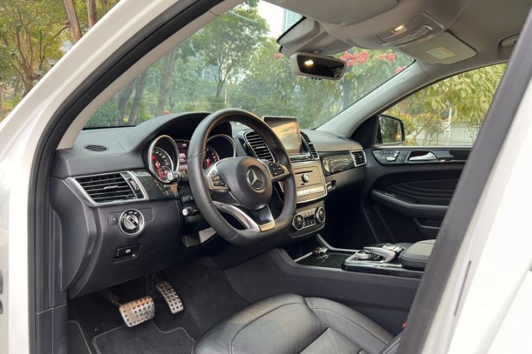 Used Mercedes-Benz GLE-Class 2015 GLE 450 AMG 4MATIC Coupe SUV