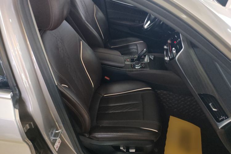 Used BMW 5 Series 2018 Revised Version 530Li Leading Edition Luxury Package
