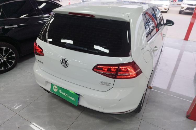 Used Volkswagen Golf 2017 230TSI Automatic Comfort Edition – Celebrating Milestone of One Million Units
