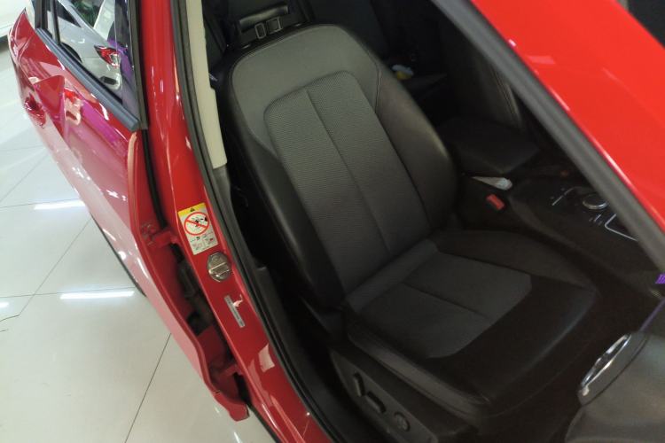 Used Audi Q2L 2020 35 TFSI Fashionable and Elegant Model
