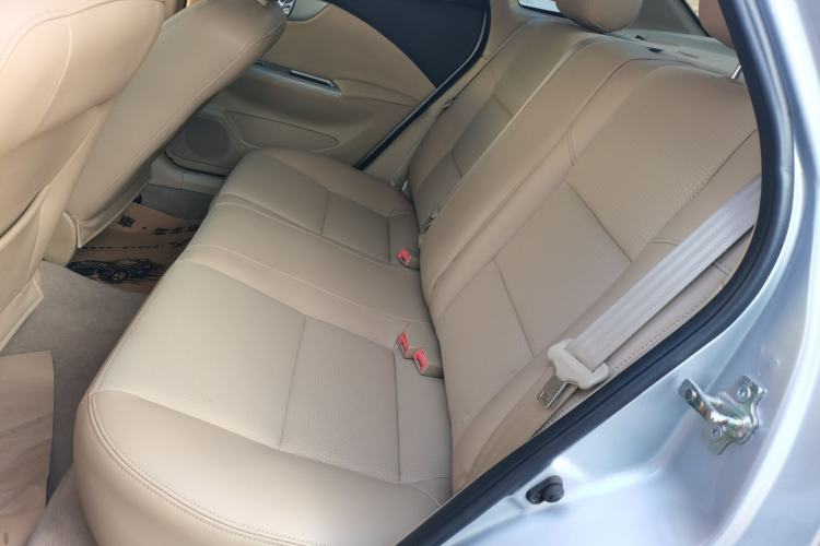 Used Buick Excelle 2013 1.5L Automatic Classic Model
