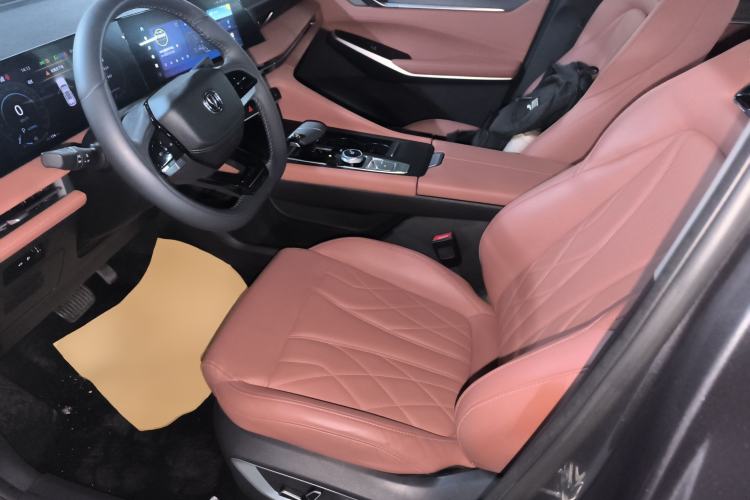 Used Changan CS75 PLUS 2024 3rd Generation Champion Edition 1.5T Intelligent Drive Dynamic Model
