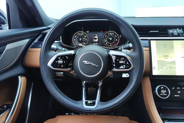 Used Jaguar XFL 2023 XFL 2.0T P250 Two-Wheel-Drive Elite Sport Edition
