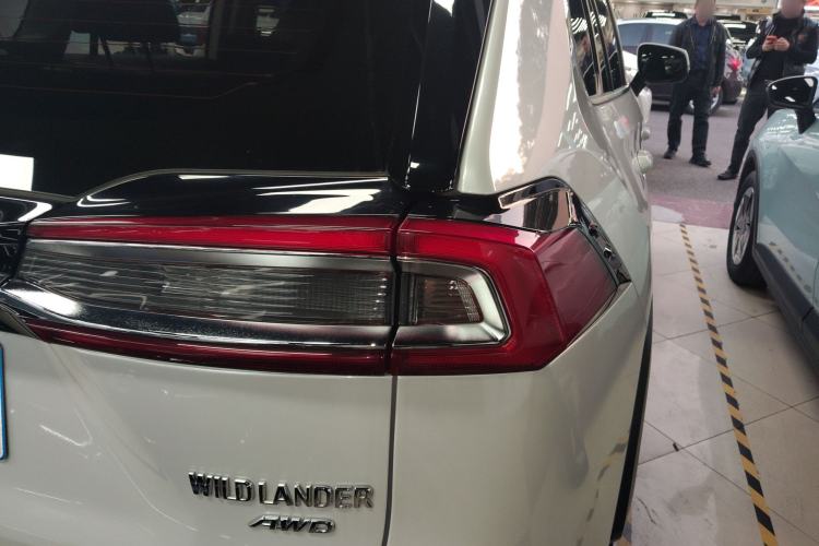 Used Toyota Wildlander 2023 2.0L CVT Four-Wheel Drive Luxury PLUS Edition
