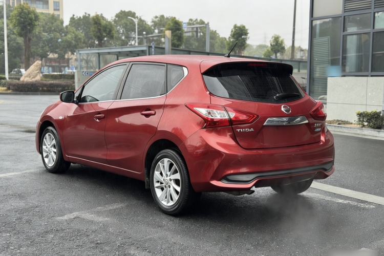 Used Nissan Tiida 2016 1.6L CVT Cool Dynamic Edition
