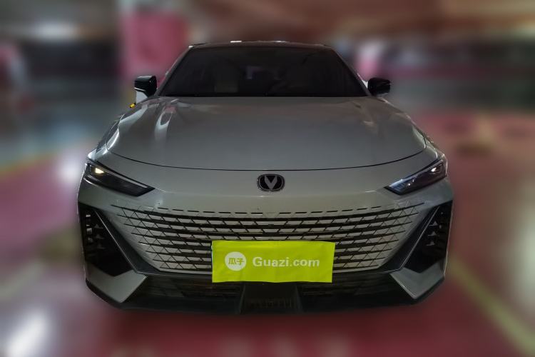 Used Changan UNI-V 2022 1.5T Prestige Version
