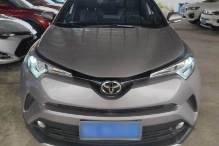Used Toyota IZOA 2018 2.0L Yichi Version China VI Standard
