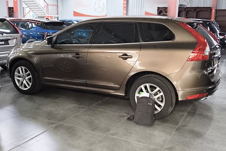 Used Volvo XC60 2017 T5 Smart Upgrade Edition
