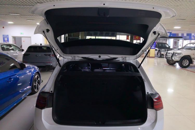 Used Volkswagen Golf 2023 Facelift 280TSI DSG R-Line Lite