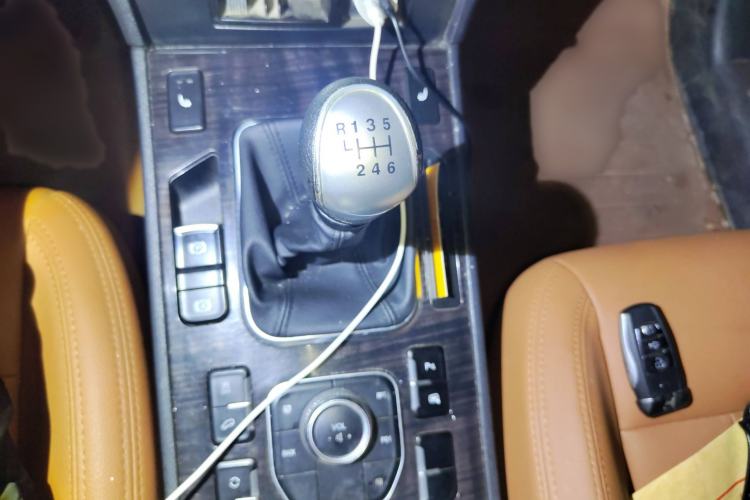 Used Haval H6 Coupe 2015 Blue Label 2.0T Manual Two-Wheel-Drive Elite Model
