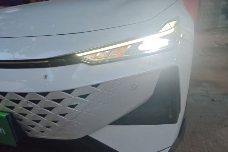 Used Changan UNI-V 2024 1.5T Prestige Sport Edition
