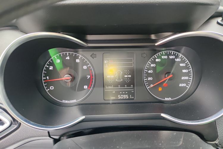 Used Jetour X70M 2020 Revised 1.5T Manual Partner Version 6-Seater
