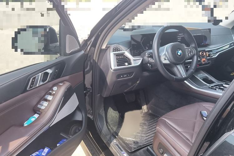 Used BMW X5 2023 xDrive 30Li Luxury M Sport Night Edition Package
