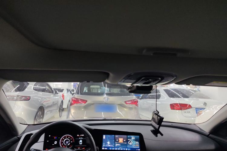 Used Hyundai Elantra 2022 1.5L CVT LUX Prestige Edition
