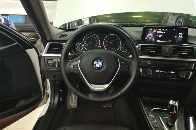 Used BMW 3 Series 2017 320Li Fashion Model
