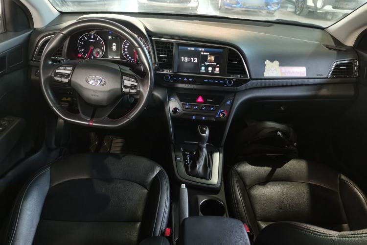 Used Hyundai Elantra 2016 1.4T Dual-Clutch Xuan Dong · Dynamic Version
