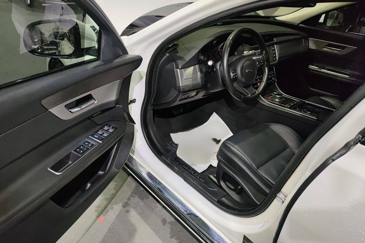 Used Jaguar XFL 2017 XFL 2.0T 240PS Luxury Edition
