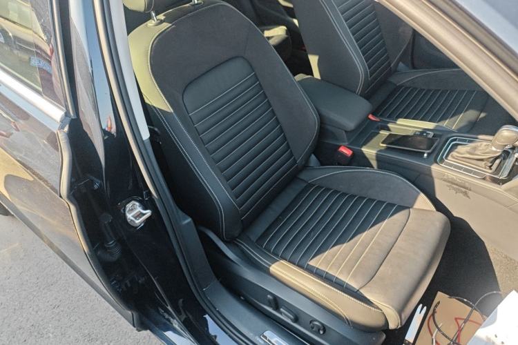 Used Volkswagen Magotan 2020 330TSI DSG Leading Model
