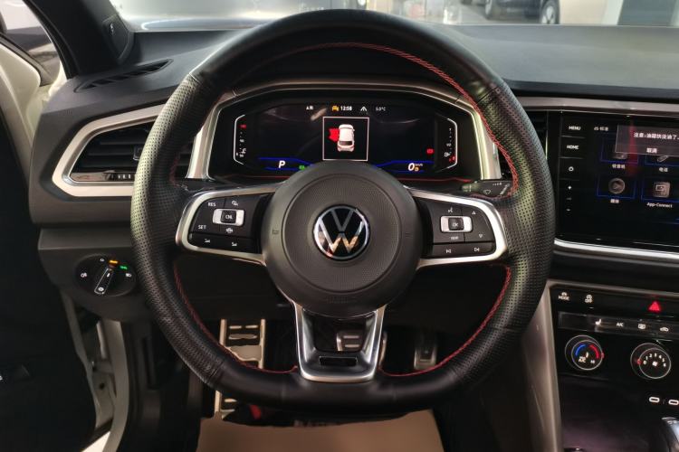 Used Volkswagen T-ROC 2022 280TSI DSG Two-Wheel Drive R-Line Pro PLUS
